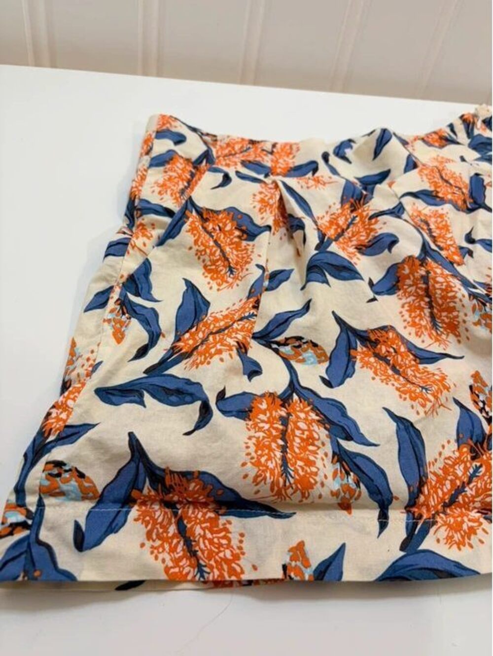 Linen Botanical Pattern Shorts - Picture 8 of 8